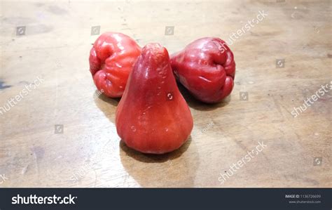 makopa clipart|Tambis / Makopa / Curacao or Malay Apple .